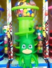 睡衣小英雄滑滑梯糖果机 玩具与甜蜜的完美结合